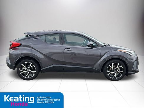 Used 2020 Toyota C-HR XLE image 9