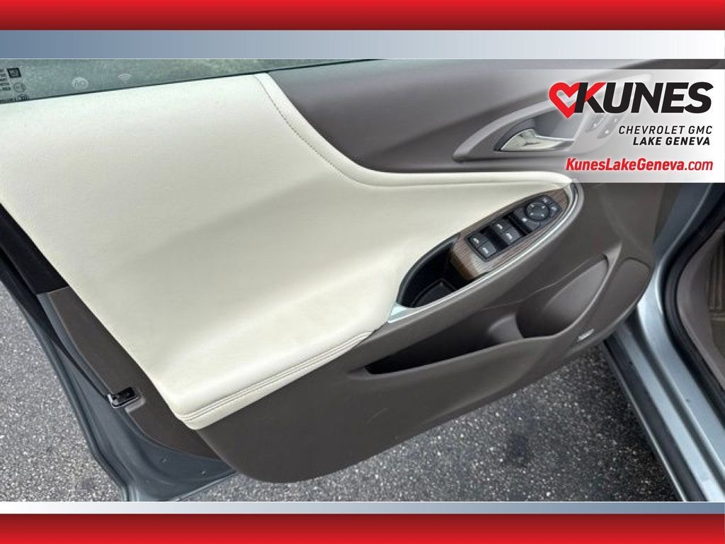 Used 2024 Chevrolet Malibu LT FWD image 15