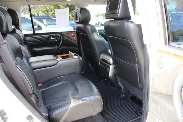 Used 2017 INFINITI QX80 4WD w/ Deluxe Technology Package image 15