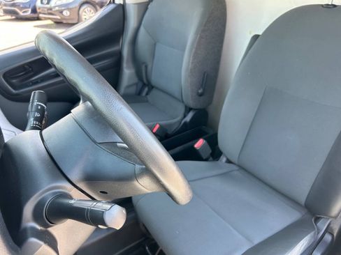 Used 2017 Nissan NV200 S w/ Cruise Control Package FWD image 18