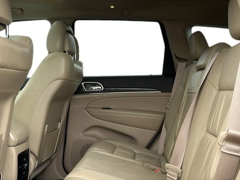 Used 2016 Jeep Grand Cherokee Limited image 27