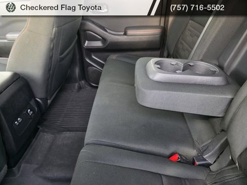 Used 2022 Nissan Frontier PRO-4X image 39