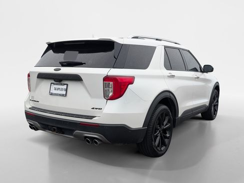 Used 2021 Ford Explorer Platinum w/ Equipment Group 601A AWD/4WD image 6