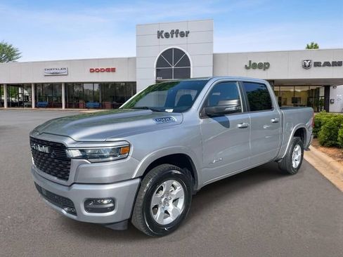 Used 2025 RAM 1500 Big Horn AWD/4WD image 1