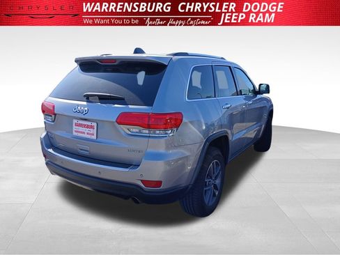 Used 2017 Jeep Grand Cherokee Limited w/ Luxury Group II AWD/4WD image 3