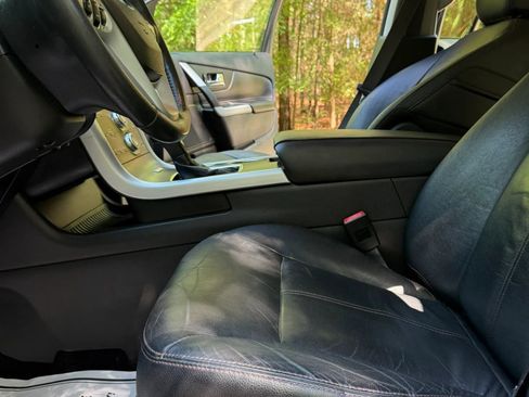 Used 2014 Ford Edge SEL w/ Equipment Group 205A FWD image 9