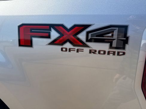 Used 2017 Ford F250 Platinum w/ Platinum Ultimate Package image 10