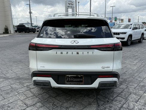 Certified 2024 INFINITI QX60 Sensory w/ Vision Package AWD/4WD image 5