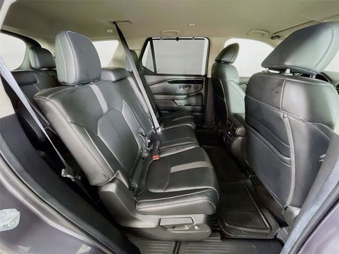 Used 2025 Honda Pilot EX-L image 31