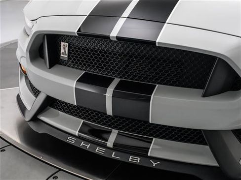 Used 2017 Ford Mustang Shelby GT350 image 10