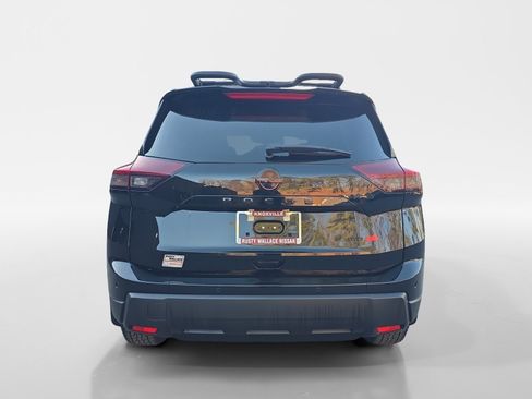 Certified 2025 Nissan Rogue SV image 4