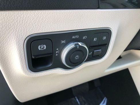 New 2026 Mercedes-Benz GLA 250 GLA 250 image 14