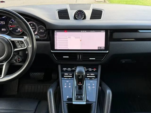 Used 2020 Porsche Cayenne AWD/4WD image 30