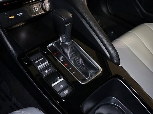 Certified 2024 Acura Integra Base image 20