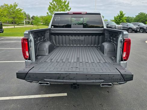 New 2026 GMC Sierra 1500 SLT w/ SLT Premium Package AWD/4WD image 31