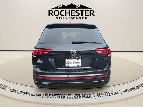Used 2024 Volkswagen Tiguan SE R-Line AWD/4WD image 5