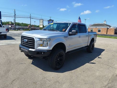 Used 2016 Ford F150 XLT w/ Equipment Group 301A Mid AWD/4WD image 11