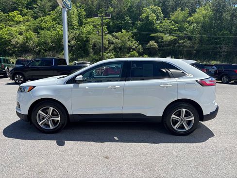 Used 2023 Ford Edge SEL w/ Convenience Package AWD/4WD image 2