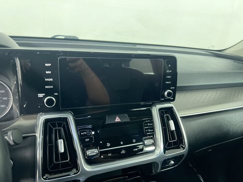 Used 2022 Kia Sorento SX FWD image 25