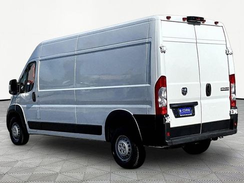 Used 2025 RAM ProMaster 2500 w/ Convenience Group FWD image 4
