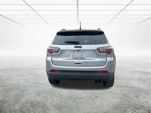 Certified 2019 Jeep Compass Altitude image 5