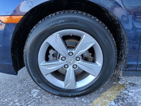 Used 2018 Honda Odyssey EX image 4