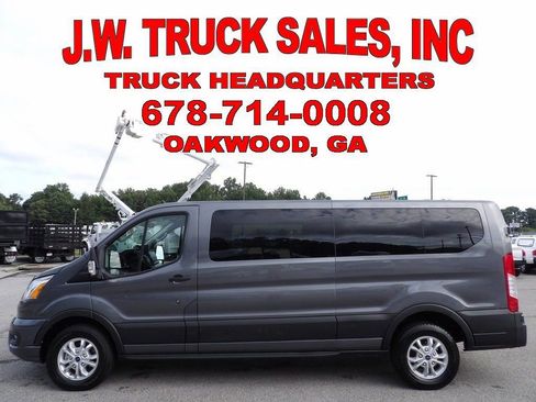 Used 2021 Ford Transit 350 XLT image 2