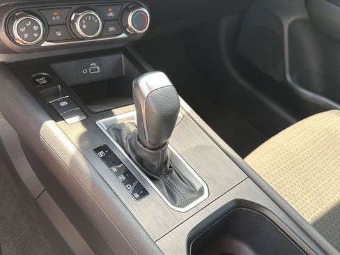 Used 2025 Nissan Kicks S FWD image 26