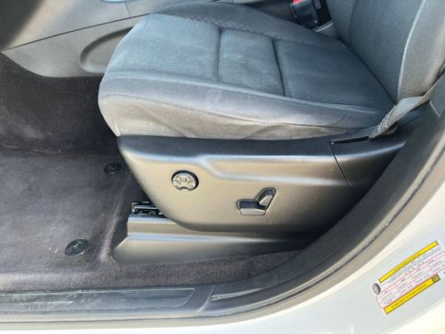 Used 2018 Jeep Grand Cherokee Laredo RWD image 18