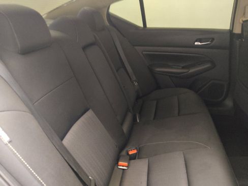 Used 2019 Nissan Altima 2.5 SV FWD image 19