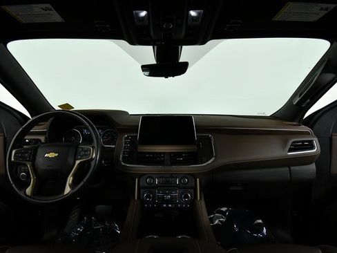 Used 2021 Chevrolet Tahoe High Country w/ Premium Package image 18