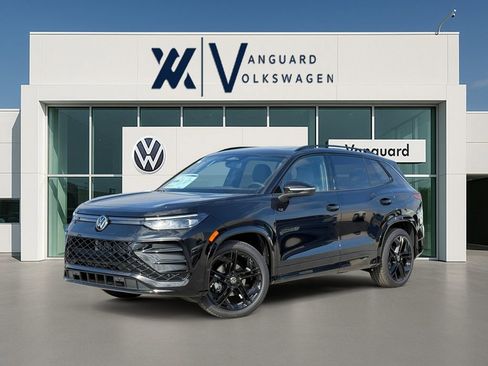 New 2026 Volkswagen Tiguan SE R-Line FWD image 1