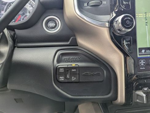 Used 2019 RAM 2500 Laramie image 24
