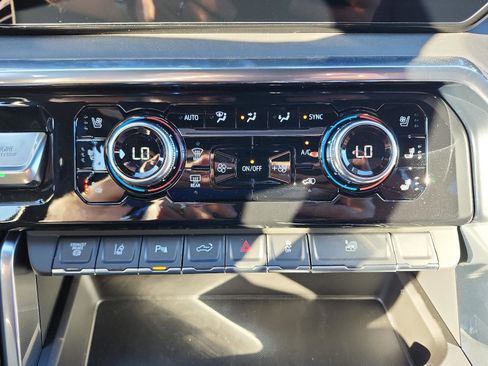 New 2026 GMC Sierra 3500 Denali Ultimate image 18