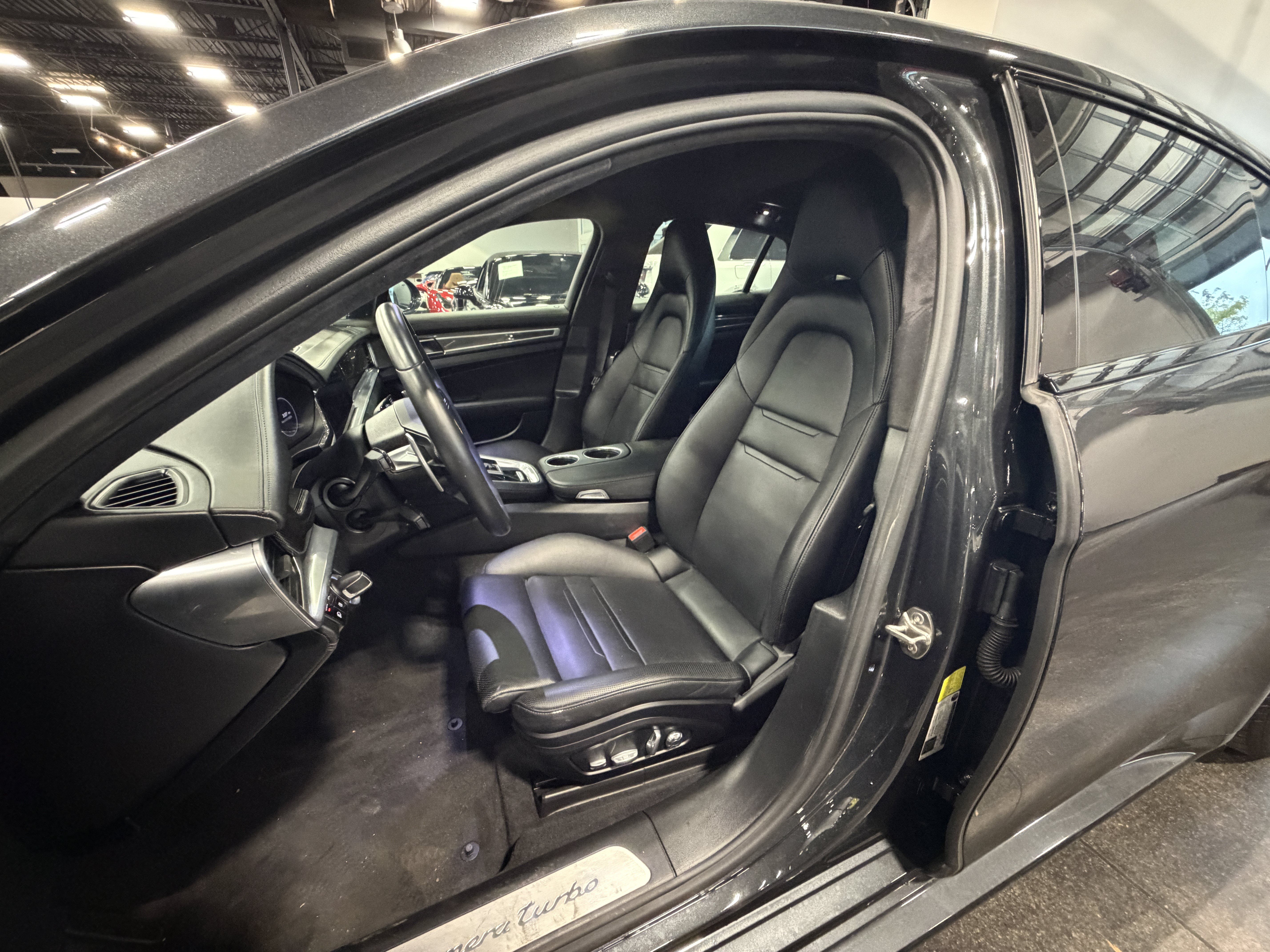 Used 2020 Porsche Panamera Turbo w/ Premium Package Plus AWD/4WD image 10