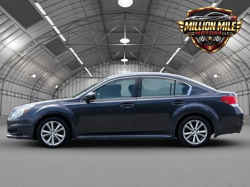 Used 2013 Subaru Legacy 2.5i Premium w/ All-Weather Pkg AWD/4WD image 8
