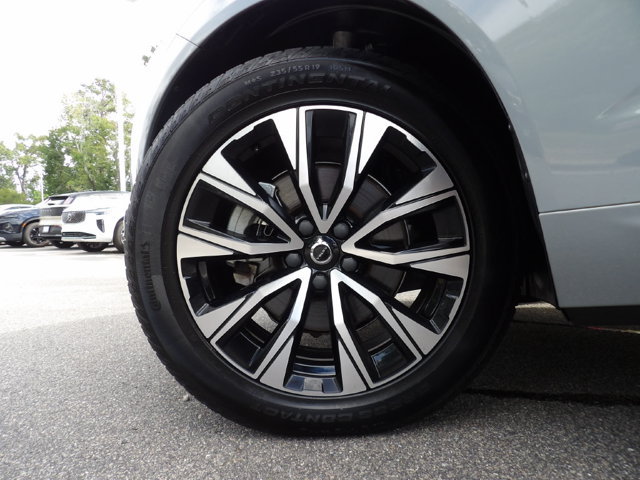 Certified 2024 Volvo XC60 B5 Core AWD/4WD image 29