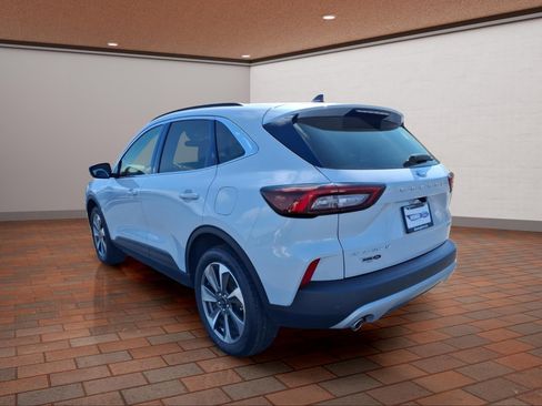 Used 2025 Ford Escape Platinum image 6