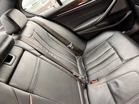 Used 2017 BMW 540i xDrive 540i xDrive Sedan 4D image 36