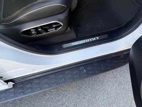 Used 2023 Jeep Grand Cherokee L Summit image 32