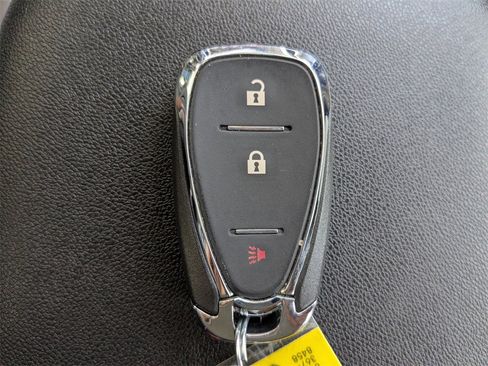 Certified 2023 Chevrolet Equinox LS w/ Driver Confidence II Package image 24