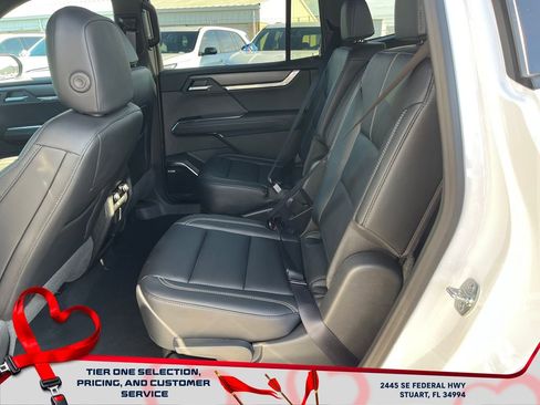 New 2026 GMC Acadia Elevation w/ Elevation Premium Package image 11