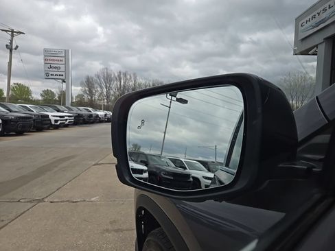 Used 2024 Honda Pilot Elite image 26