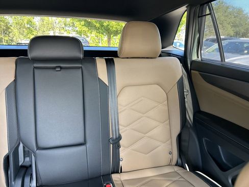 New 2026 Volkswagen Atlas Cross Sport SE image 13