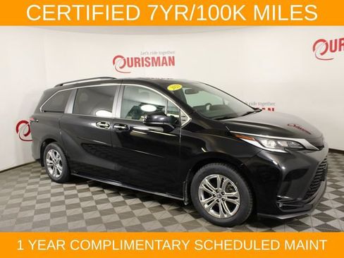 Used 2023 Toyota Sienna XSE w/ XSE Plus Package AWD/4WD image 11