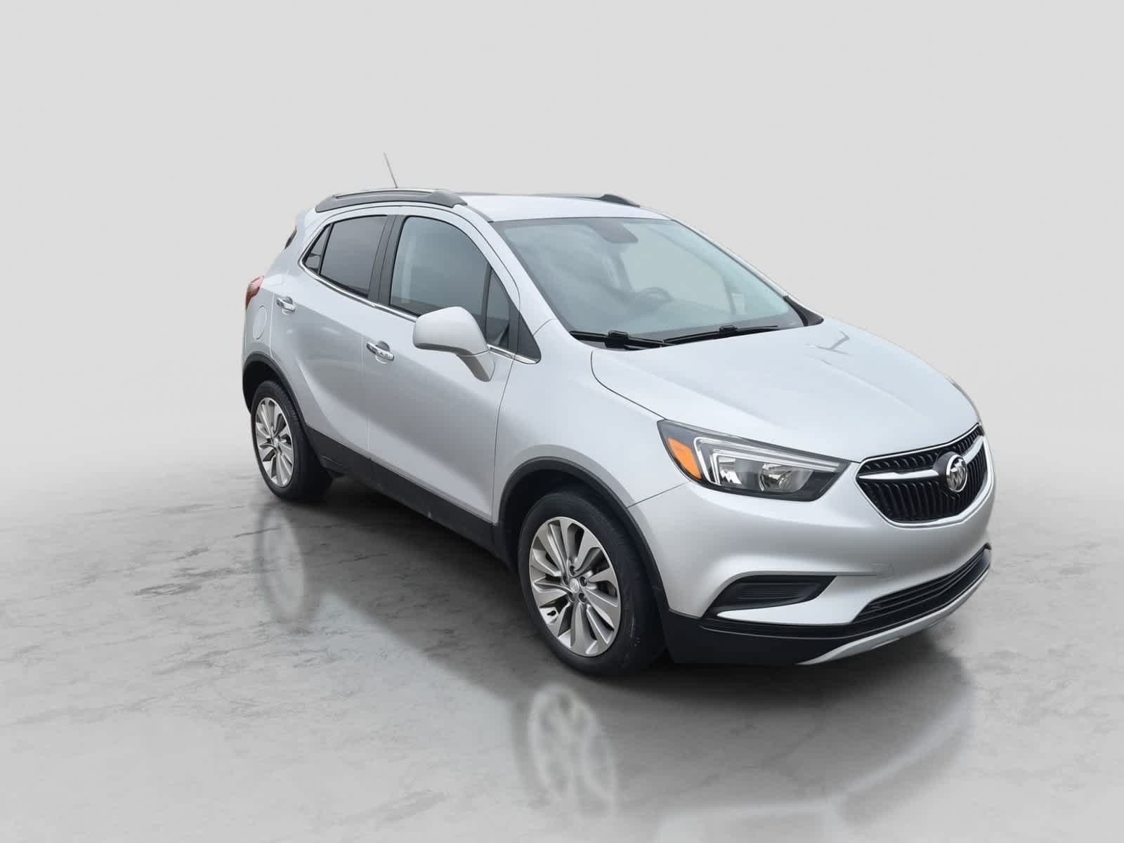 Used 2020 Buick Encore Preferred w/ Safety Package FWD image 2