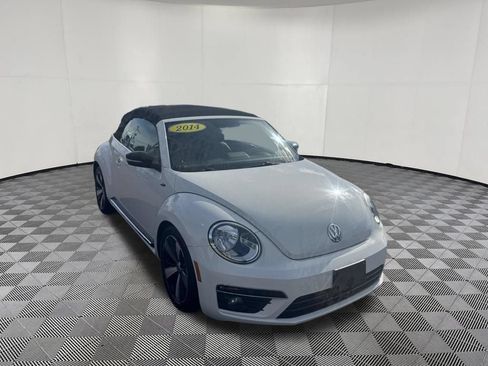 Used 2014 Volkswagen Beetle R-Line FWD image 3