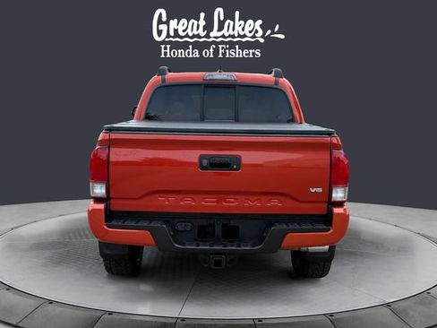 Used 2016 Toyota Tacoma TRD Sport w/ Towing Package AWD/4WD image 4