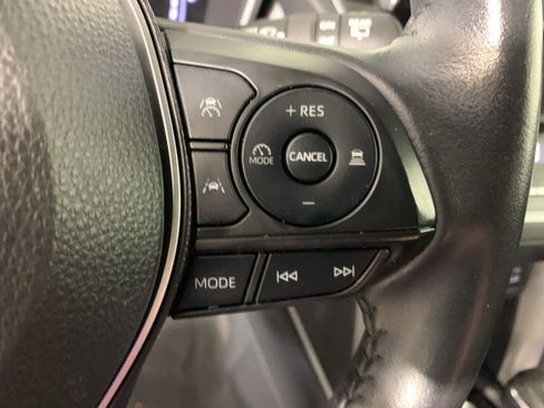 Used 2023 Toyota Corolla Cross XSE w/ Convenience Package image 21