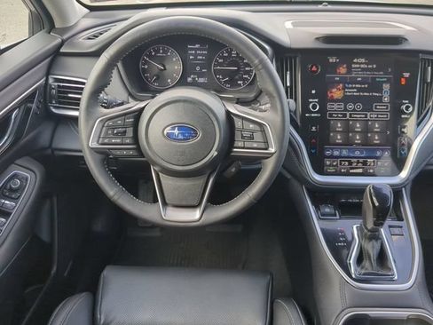 Used 2025 Subaru Outback Touring AWD/4WD image 15